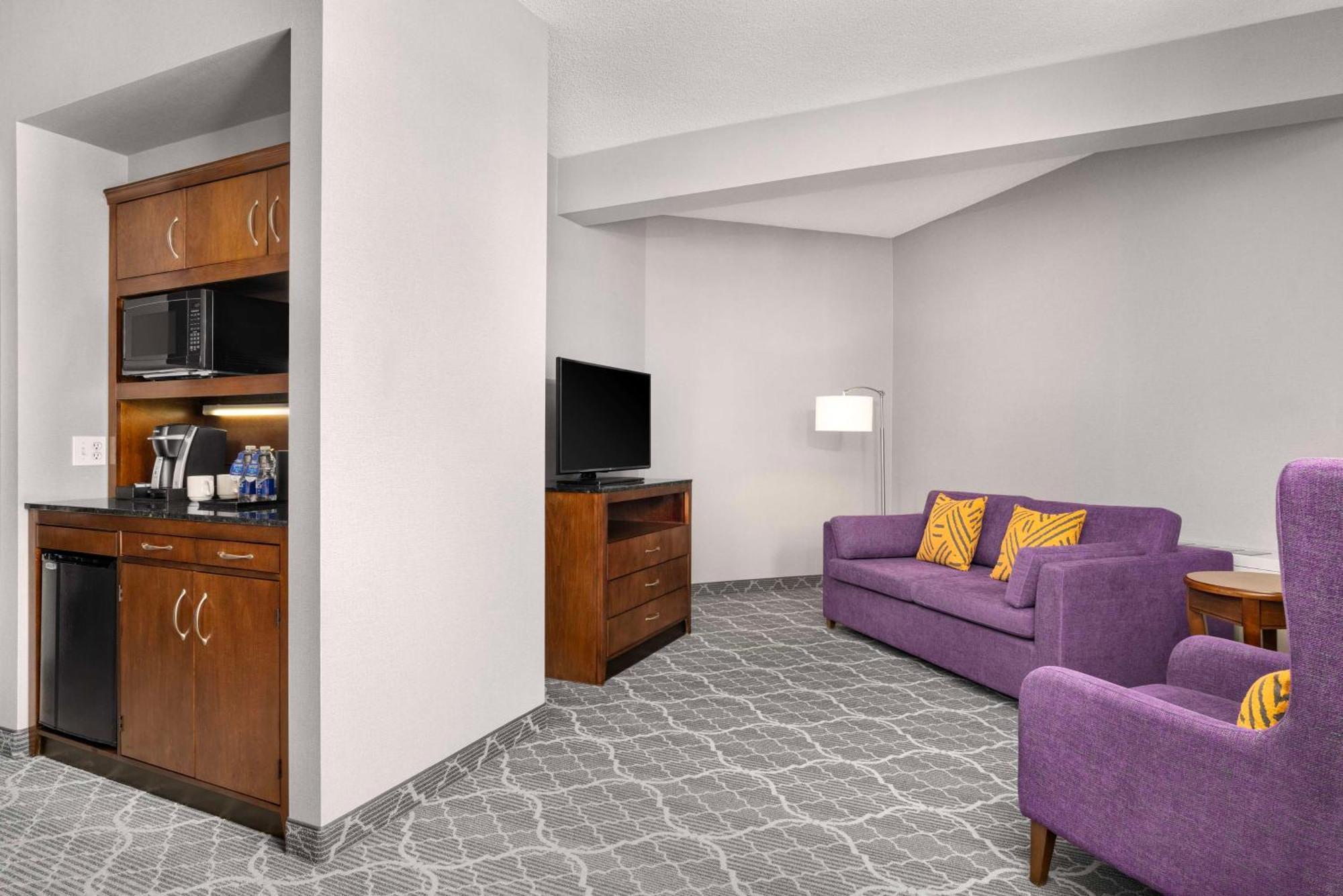 Hilton Garden Inn Calgary Airport Eksteriør billede